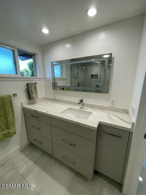 Building Photo - 7869 Mesa Dr