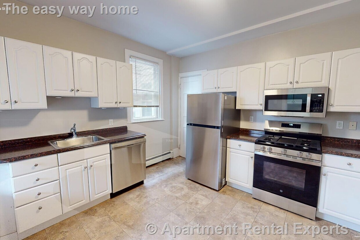Foto principal - 63 Dana St