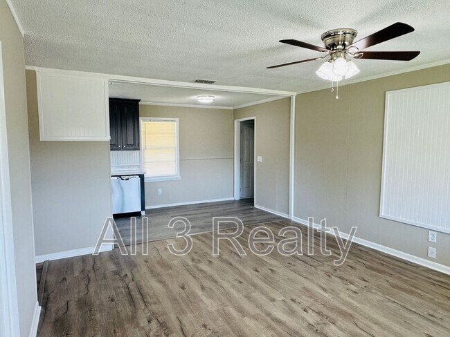 Foto del edificio - 287 McNeal St
