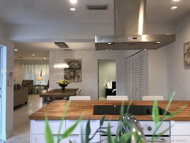 Foto del edificio - 131 Orchard Ridge Ln