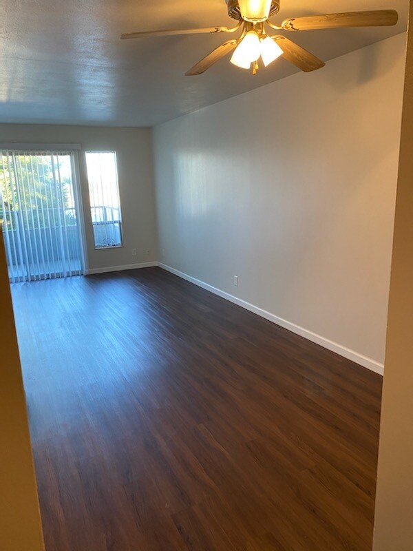Building Photo - 1064 Kirkland Ave NE