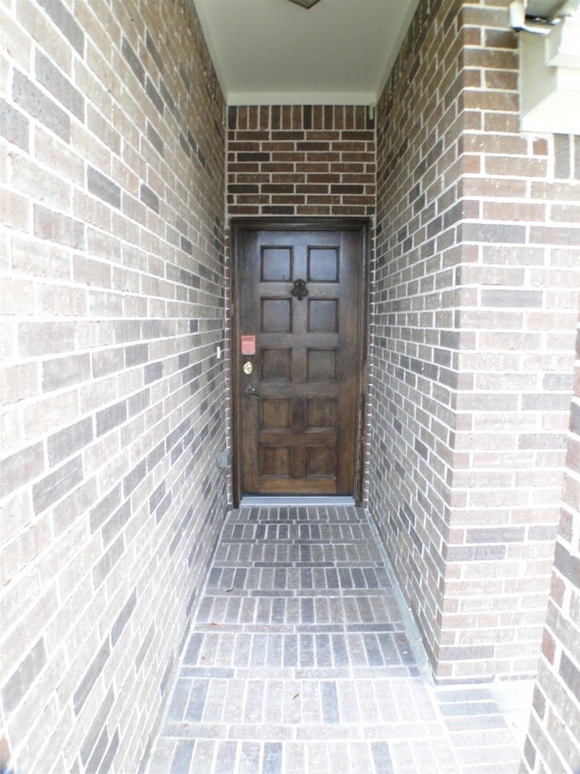Building Photo - 20606 Palm Rain Ct