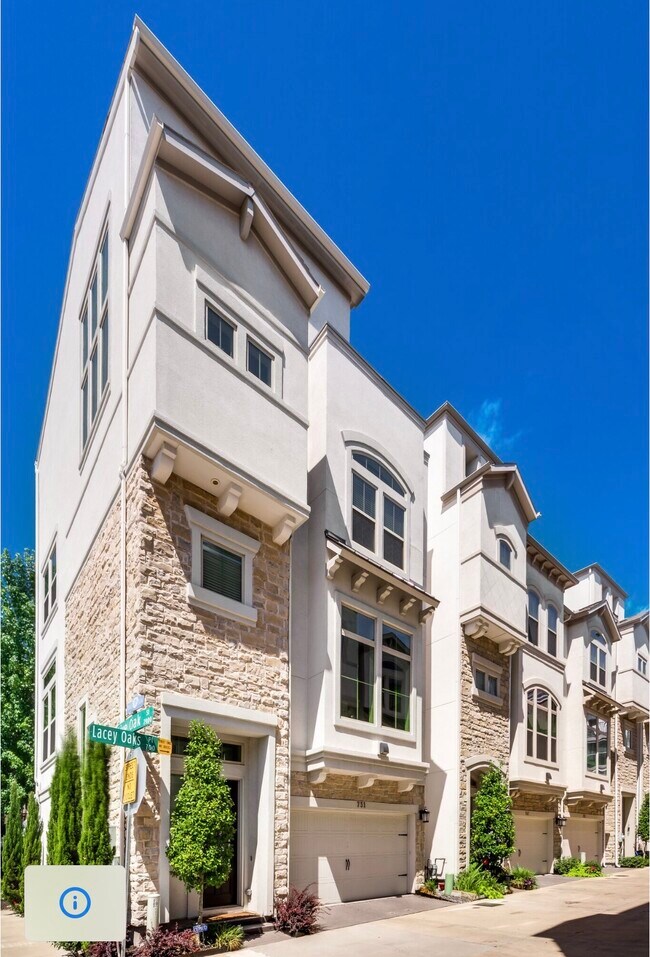 Foto del edificio - 731 Lacey Oaks Plz