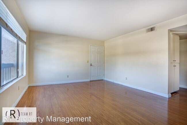 Building Photo - 2 br, 2 bath House - 830 N Dalton Ave #108