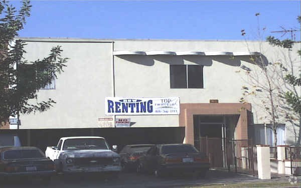 Building Photo - 6715 Laurel Canyon Blvd