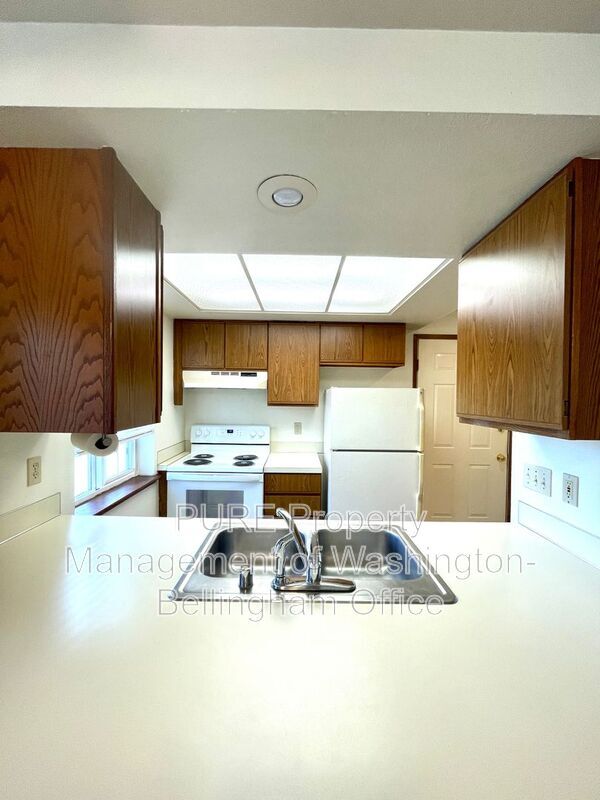 Foto del edificio - 2256 Douglas Rd