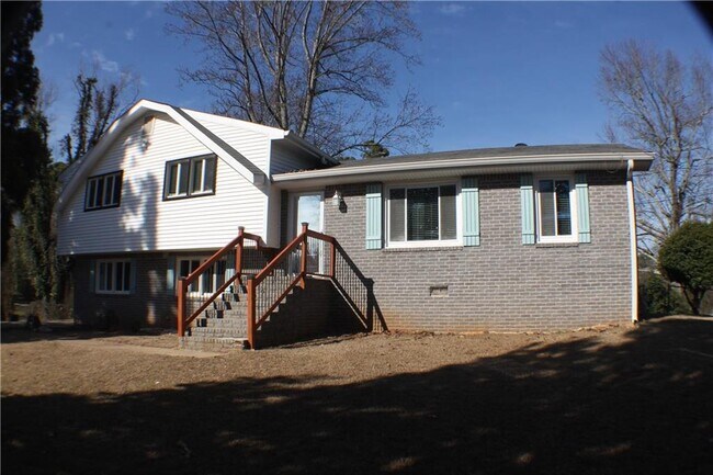 Building Photo - 5386 Mill Valley Dr