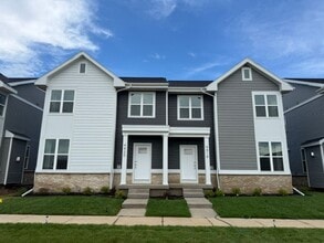 Building Photo - 4818 Suelo Rd