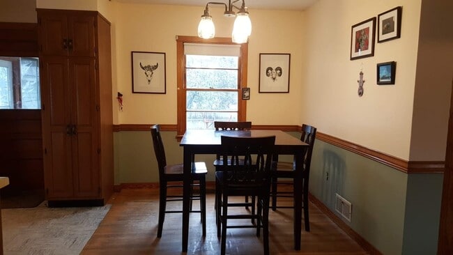 Building Photo - 37 Leonard St