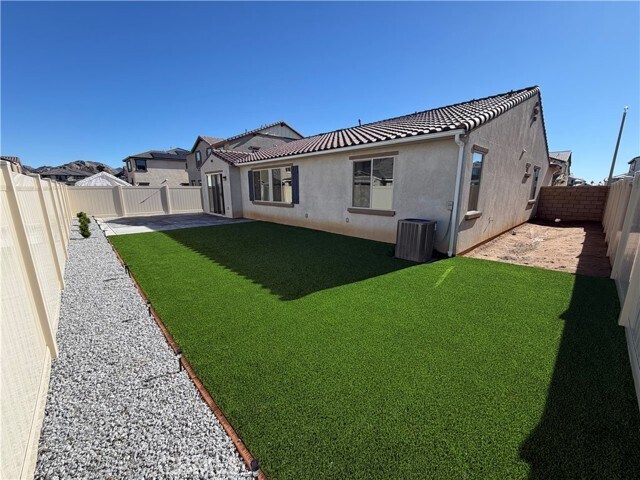 Building Photo - 846 Sandie Ct