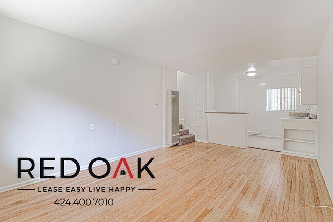 Foto del edificio - 6655 Franklin Ave