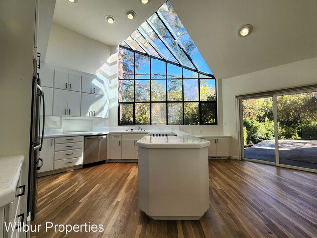 Building Photo - 3 br, 2.5 bath House - 40 Linda Vista