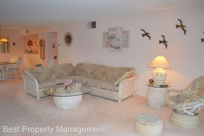 Building Photo - 2696 S Sierra Madre