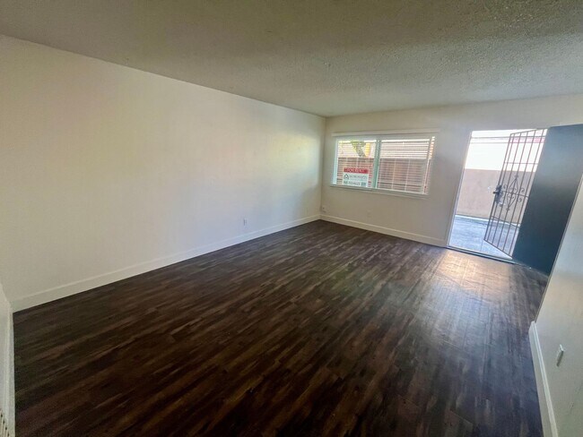 Foto del edificio - Two Bedroom Apartment at Moonlight Beach