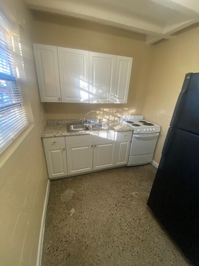 Foto del edificio - 2721 Georgia Ave