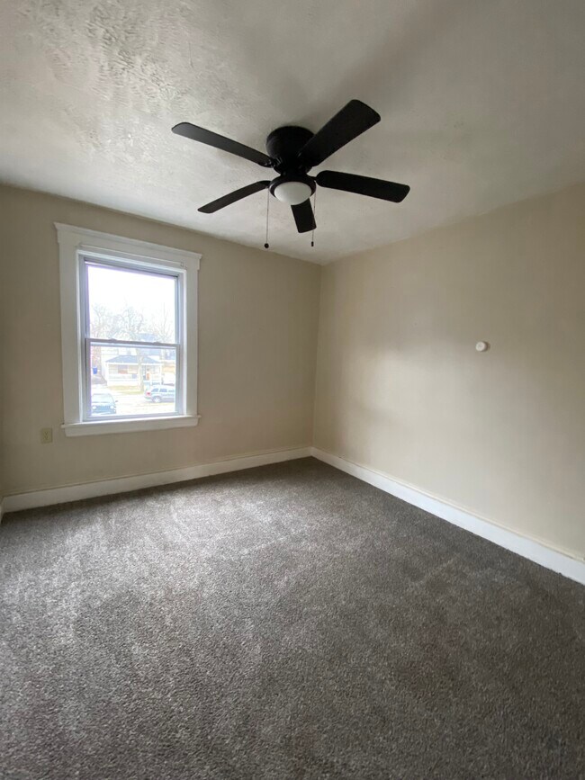 Building Photo - 7919 Korman Ave
