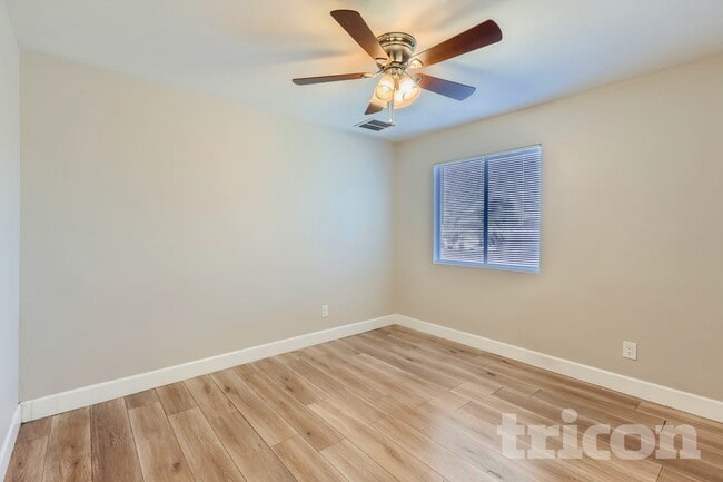 Building Photo - 2613 N 89th Dr