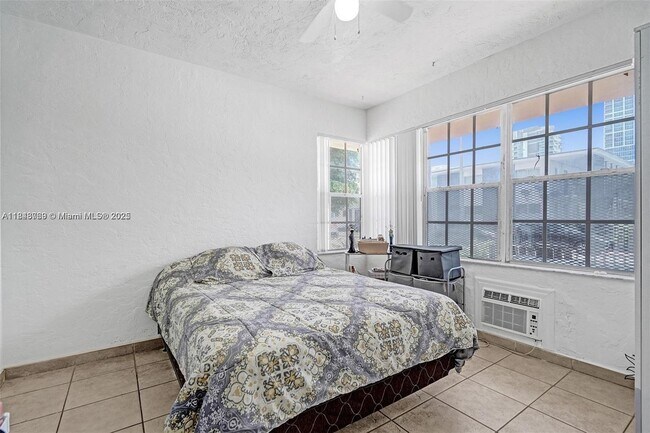 Foto del edificio - 6860 Abbott Ave