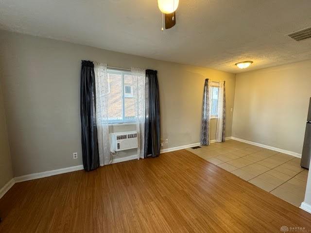 Foto del edificio - 246 Oak St