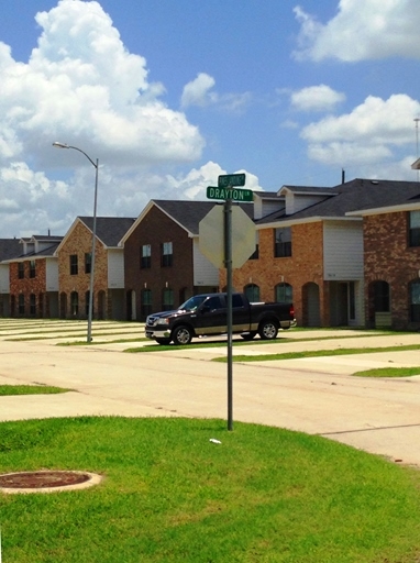 Foto del edificio - Pine Landing Townhomes