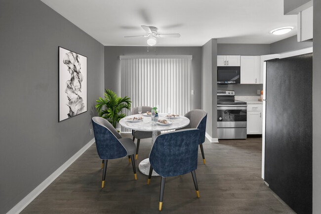 Building Photo - Lakeside Studio Apartments