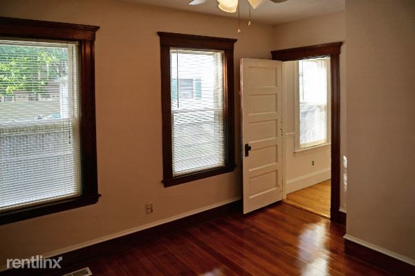 Building Photo - 2 br, 1 bath Apartment - 177 Robbins St # A