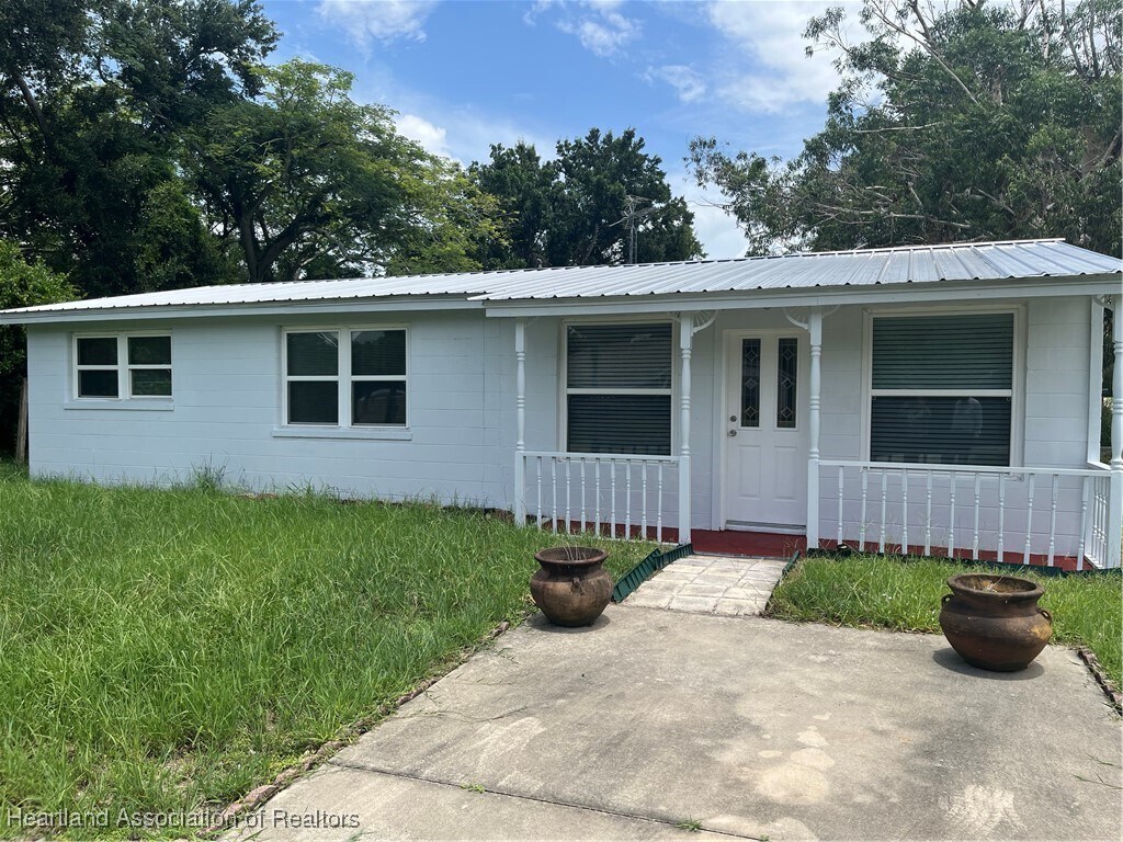 Foto principal - 951 Lake June Rd