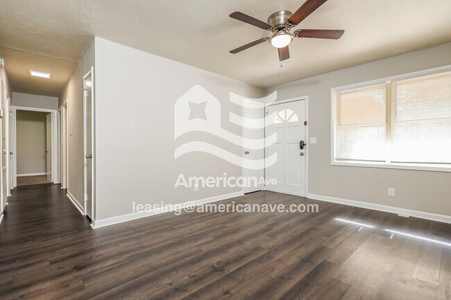 Building Photo - 1337 Sturkie Ave