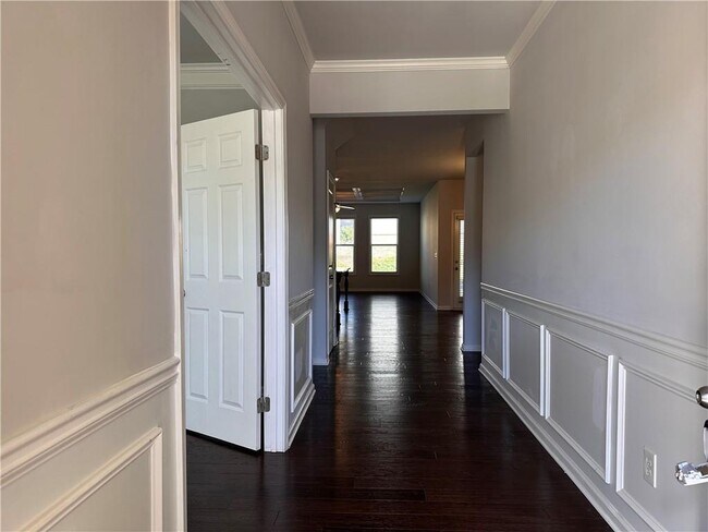 Building Photo - 2300 Ivy Birch Ln