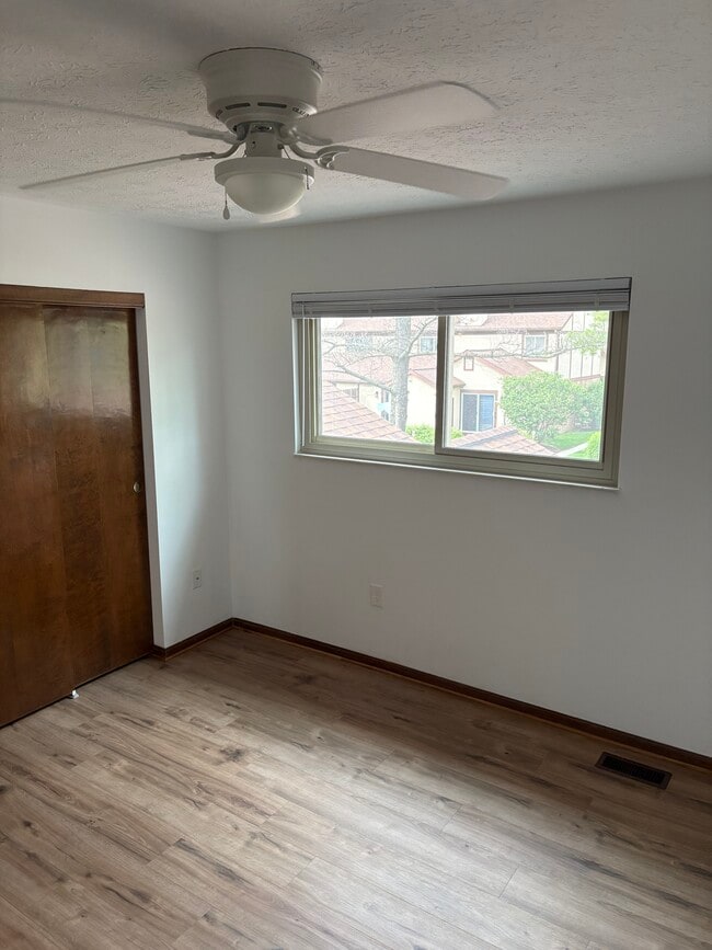 Bedroom 1 - 23 Hedgerow Ln