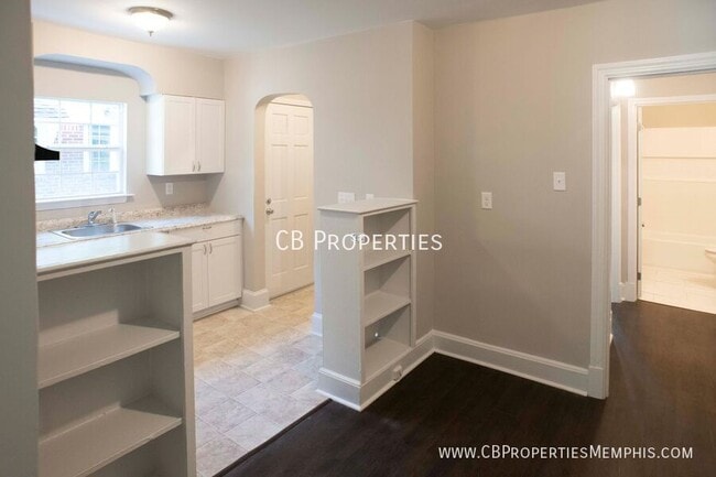 Building Photo - 788 Brower St