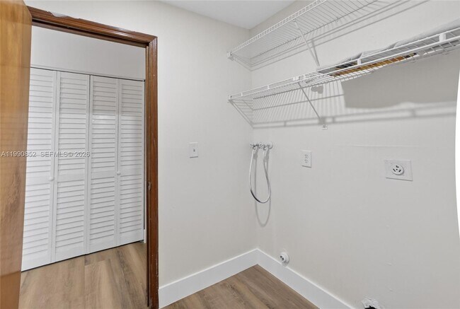 Foto del edificio - 14750 SW 111th St