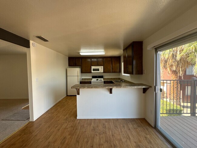 Foto del edificio - 4508 Maybrook Ave
