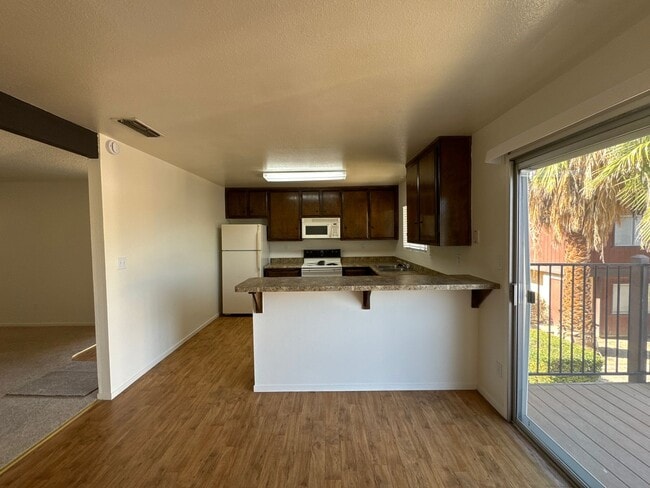 Building Photo - 4508 Maybrook Ave