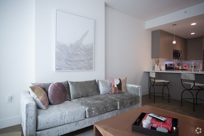 1HAB, 1BA - 662 ft² - Apex and Alina