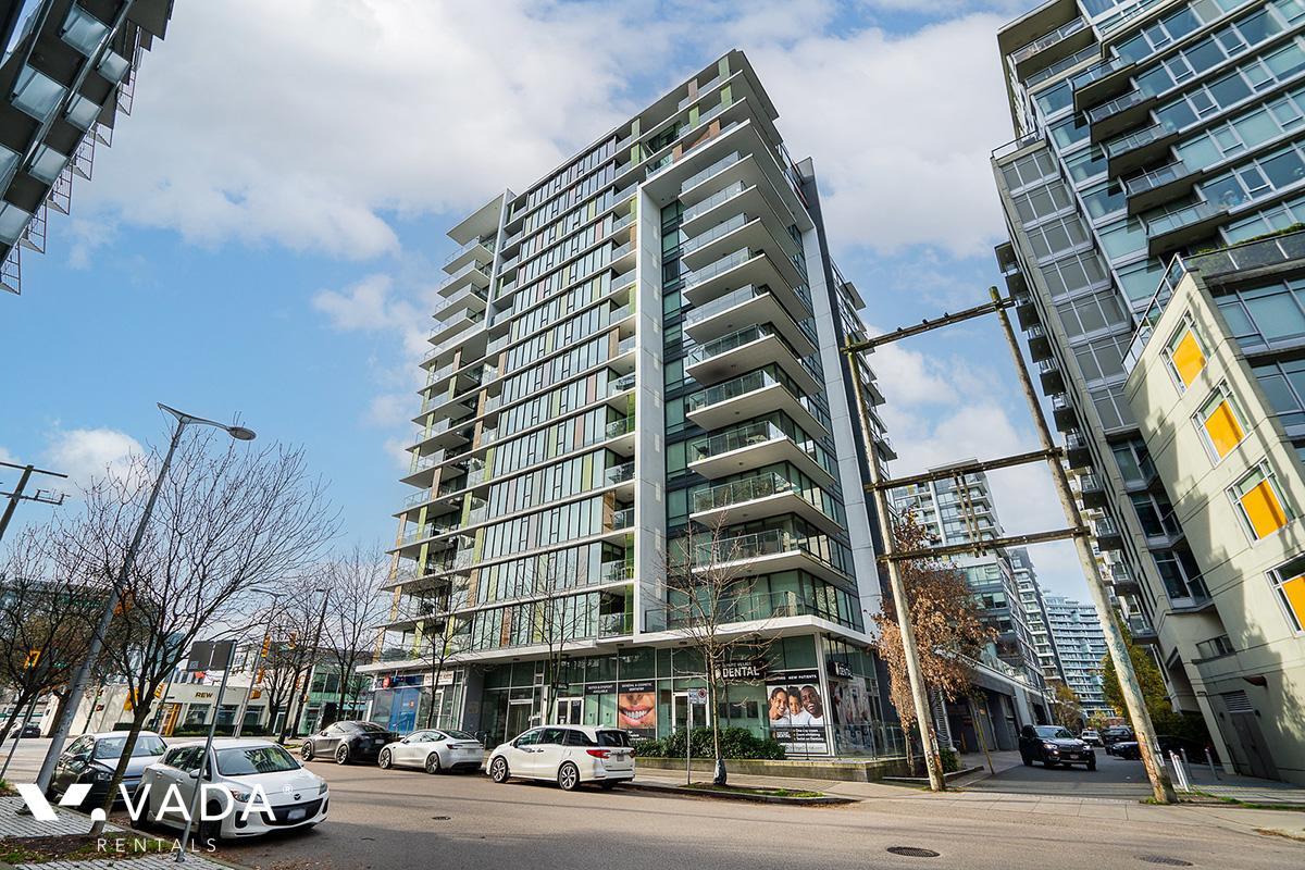 Building Photo - The Residences at West 1 Bed Apartment Ren...