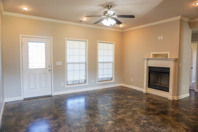 Foto del edificio - **Coming Soon** 4 Bedroom Home in Valley View