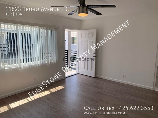 Foto del edificio - 11823 Truro Ave