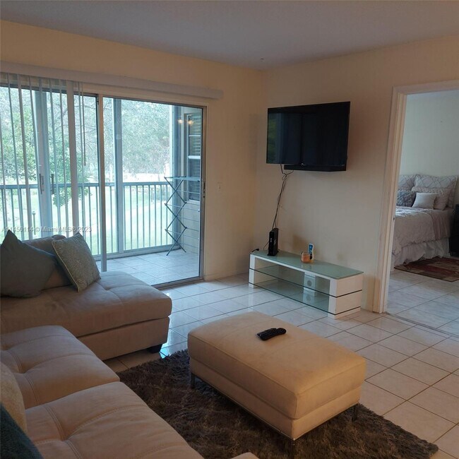 Foto del edificio - 12501 SW 14th St