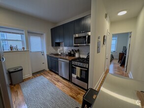 Building Photo - 338 Lombard St