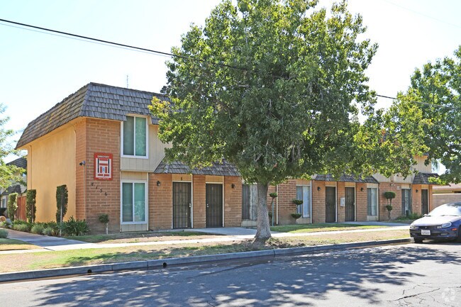 Foto del edificio - 4136 N Thesta St