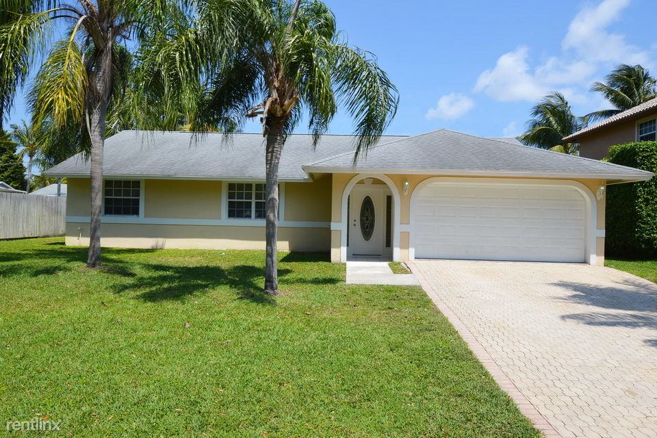 Primary Photo - 3281 Palomino Dr