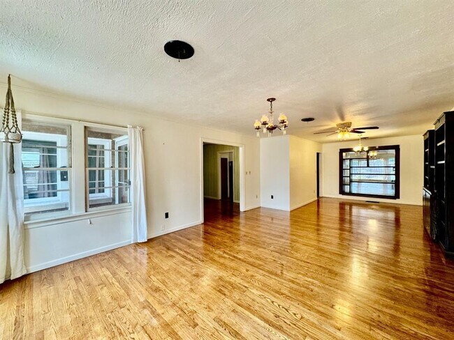 Foto del edificio - 703 S Rankin St