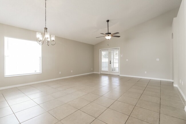 Building Photo - 10139 Rivers Trail Dr