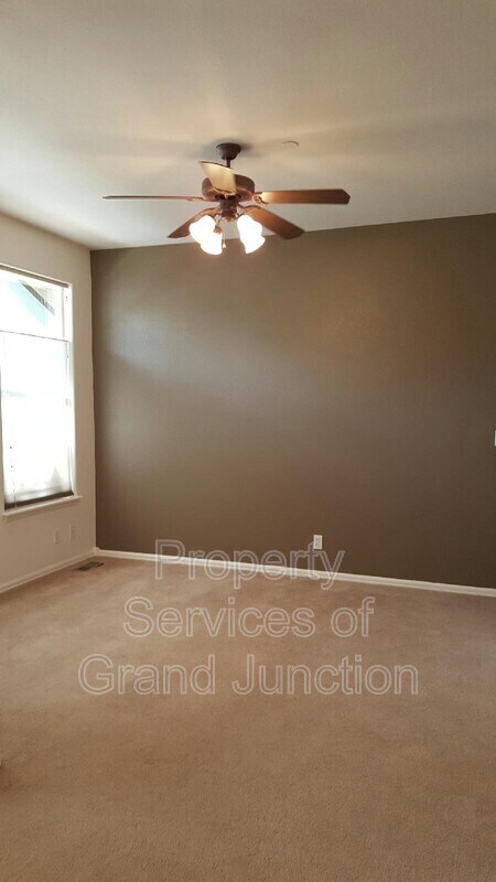 Building Photo - 2485 Fountainhead Blvd