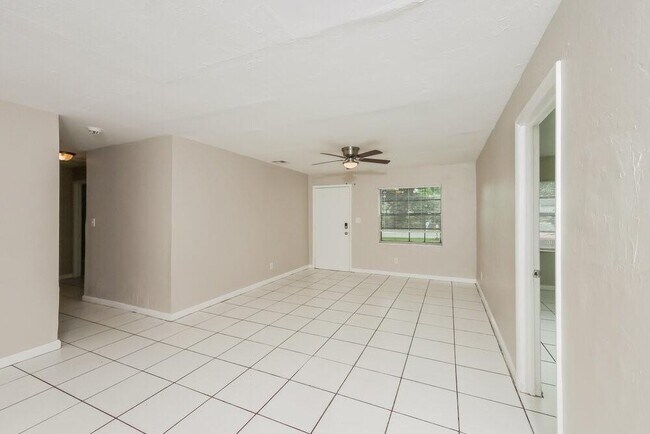 Foto del edificio - 3401 NW 18th Pl
