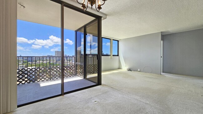Building Photo - 1571 Piikoi St