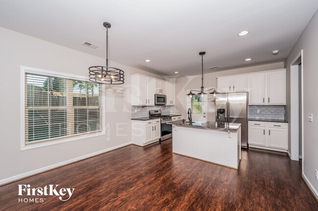 Foto del edificio - 125 Ridgefield Ln