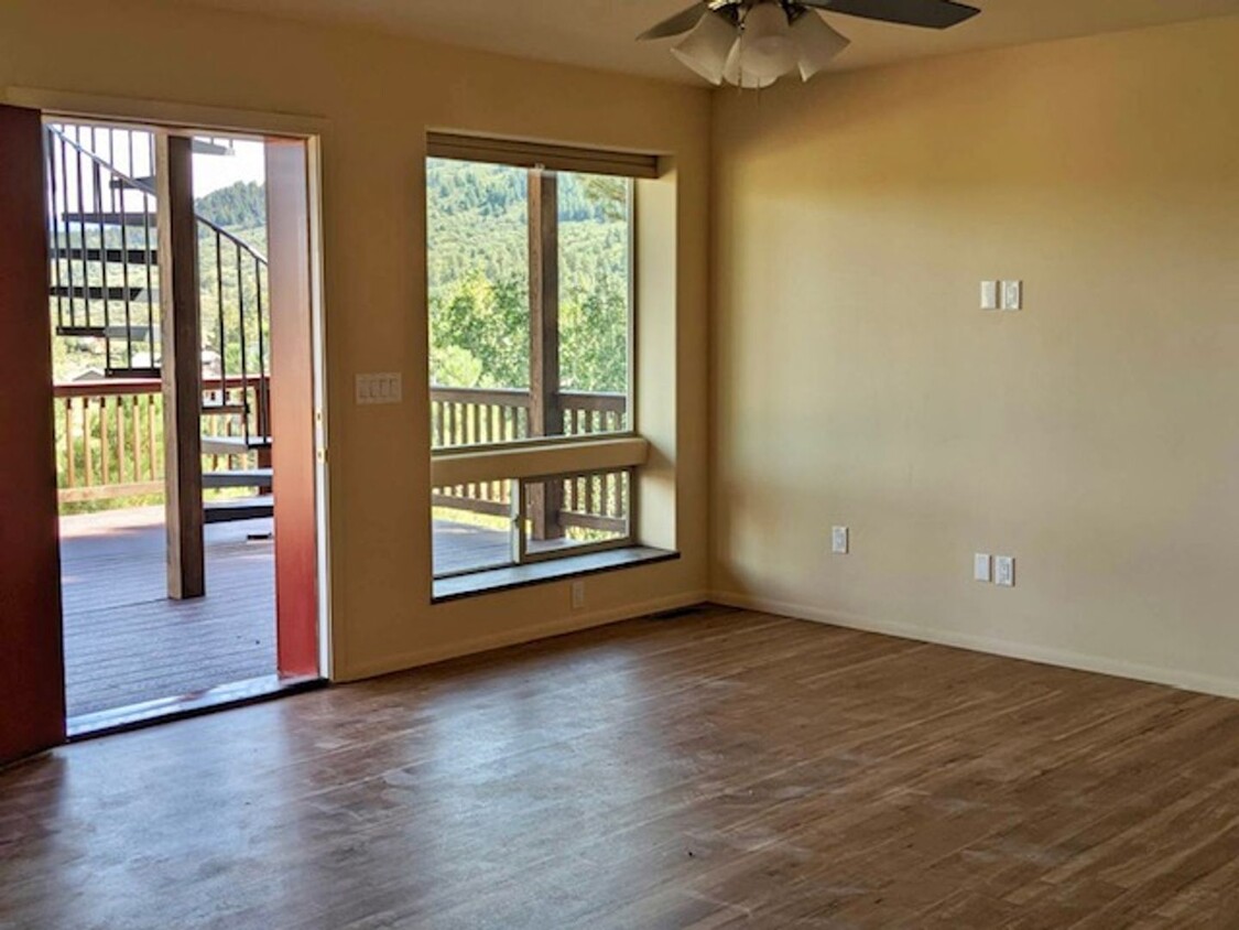 Primary Photo - Brand New 3 Bedroom, 2 Bath North Range Mo...