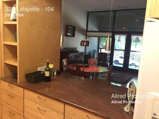 Building Photo - 2 bedroom in Fayetteville AR 72701